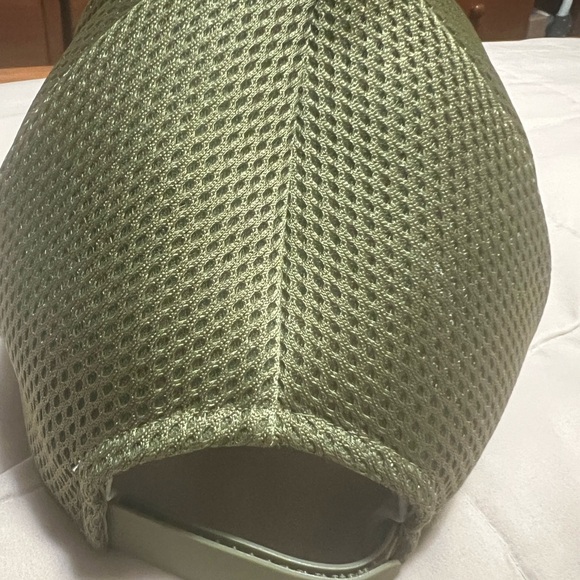 Wore once trucker hat - Picture 2 of 2